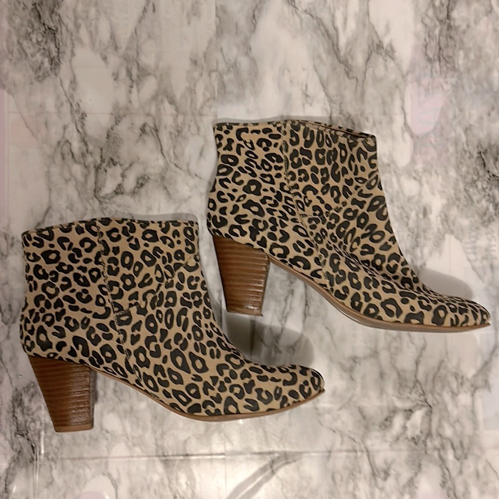 Size 8 Mia Limited Edition Animal Print ankle heeled boot Leopard.